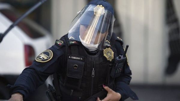 Asesinan a tres policías en sur de México