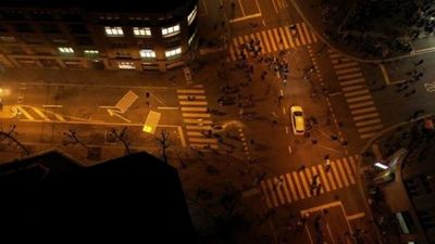 Cócteles molotov, petardos y gases lacrimógenos: disturbios en Suiza contra las restricciones por el covid-19