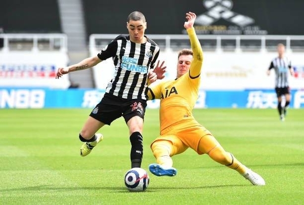 Diario HOY | El Newcastle, con Almirón, le arranca un punto al Tottenham de Mourinho