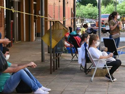 1.814 casos positivos y 55 muertes por Covid-19 se informan este domingo