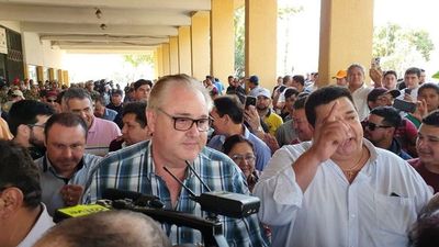 Gobernador insiste en pedidos hechos al Estado para salvar el comercio de CDE
