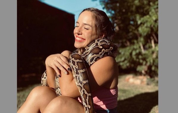 Crónica / ¡Hesukena! locutora sacó a pasear a sus bebés