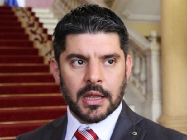 Precandidatos a  intendente  de Asunción declararon uso de dinero