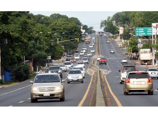 Calmo retorno de vehículos en ruta