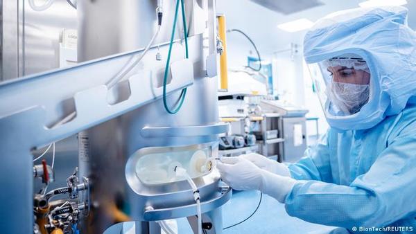 Alemania planea ampliar la producción de vacunas contra COVID-19