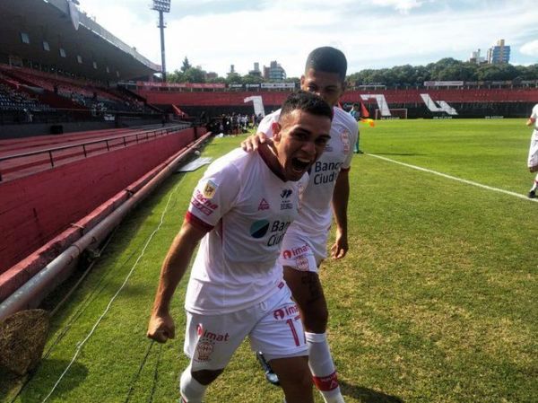 Debut goleador de Cristian Núñez en Huracán
