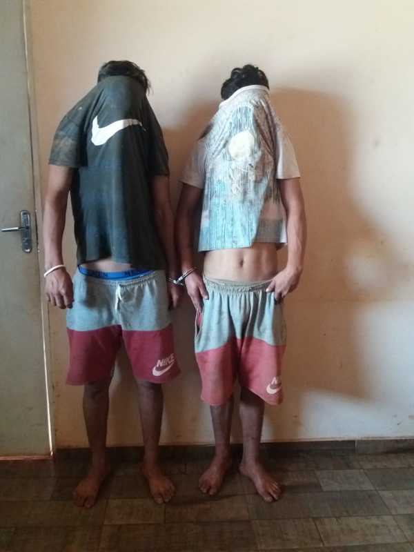 Vecinos reducen a golpes a dos hermanos rateros - La Clave