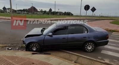 ACCIDENTE DEJA DAÑOS MATERIALES EN AVDA. LÓPEZ DE ENCARNACIÓN.