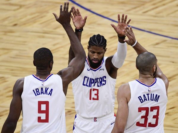 Clippers ganan duelo a Lakers; derrotas sorpresas de Sixers y Nets