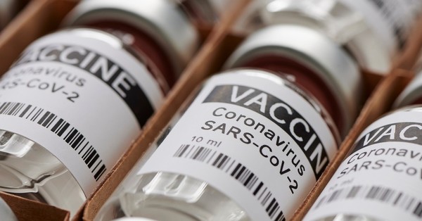 Tres funcionarias de la salud fueron arrestadas por el robo de 500 vacunas contra el coronavirus en Bolivia - C9N