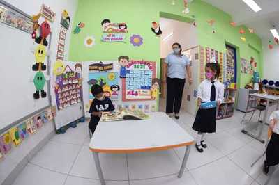 MEC recomienda educación a distancia por una semana más en comunidades con gran cantidad de contagios | .::Agencia IP::.