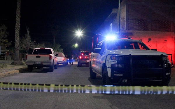 Mueren cinco personas, entre ellas dos policías, en un tiroteo en México - MarketData