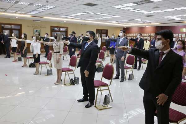 Juraron defensores públicos confirmados en sus cargos - Judiciales.net