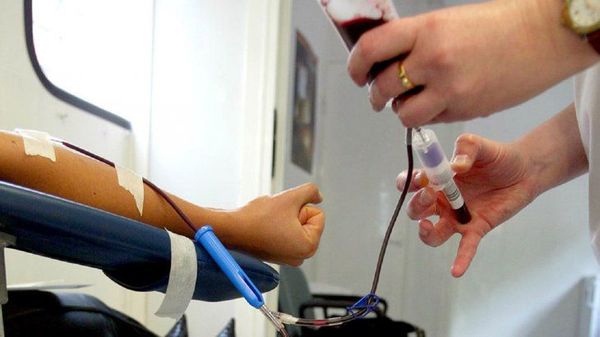 Por la pandemia, la donación de sangre se redujo al 30%