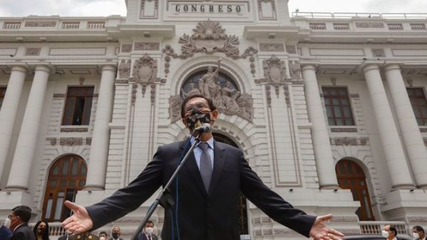Vizcarra presentó un amparo judicial para poder participar en las elecciones de Perú