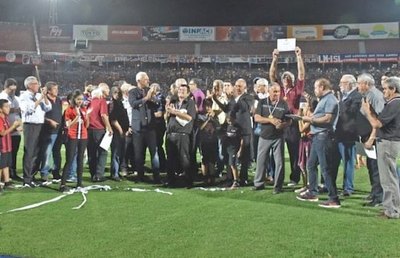 Crónica / “LA DE CERRO PESA MUCHO”