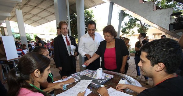 La Nación / Postergar las elecciones ya no es analizable, afirman desde el TSJE