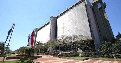 La Nación / El sistema financiero opera en horario normal