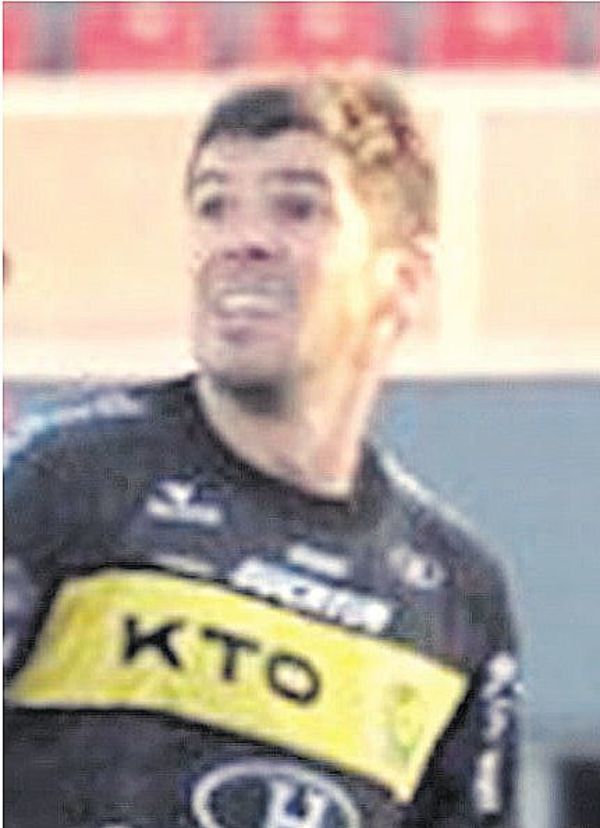 Rogerio anota, Cascavel lidera - Fútbol - ABC Color