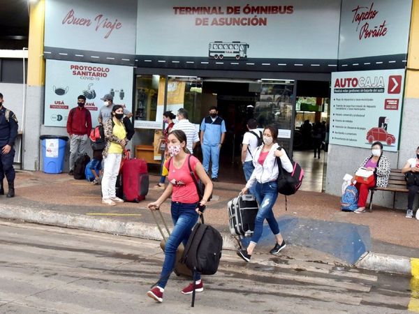 Terminal registró más de 6.000 arribos en primer día de reapertura