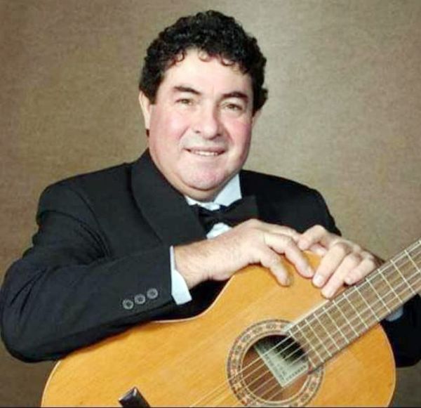 El adiós al guitarrista Mariano Mora - Espectáculos - ABC Color