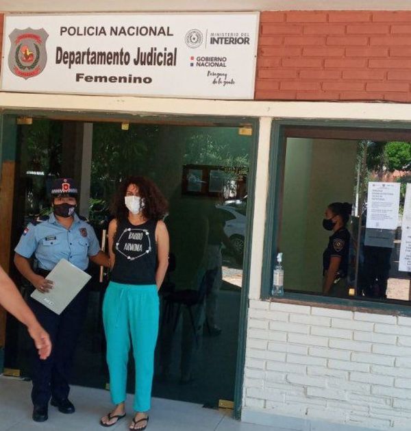 Estudiante detenida por la quema de la ANR amenaza con huelga de hambre