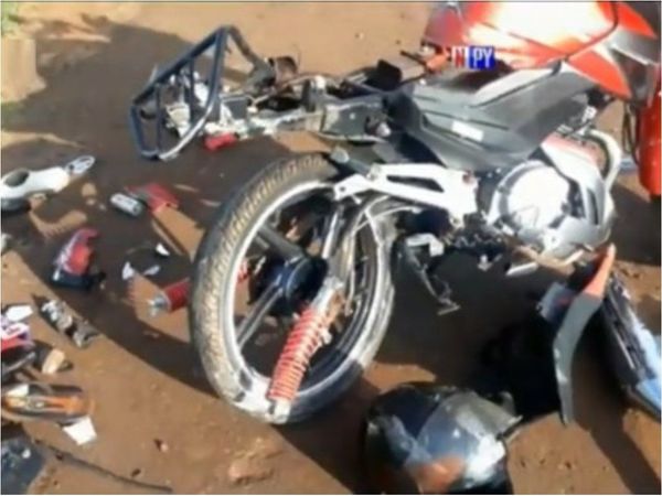 Hombre murió y su esposa perdió a su bebé en accidente de tránsito