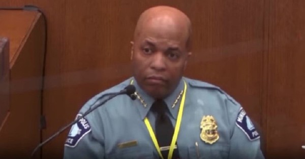 Jefe de la policía de Minneapolis declara contra el exagente en juicio por la muerte de George Floyd: “Violó el protocolo” - SNT
