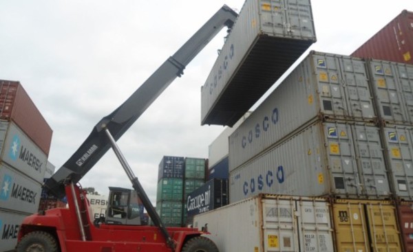 Aduanas gestiona compra de escáneres para controlar contenedores
