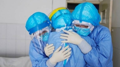 Diario HOY | Suman héroes de blanco caídos a causa del COVID-19: 36 médicos fallecieron y 42 están internados