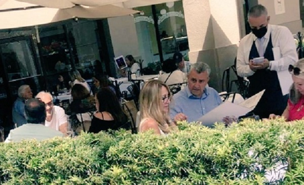 Captan a Villamayor almorzando en lujoso restaurante de Miami