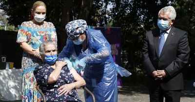 La Nación / Chile: 56,6% de efectividad ante contagios con doble dosis de vacunas