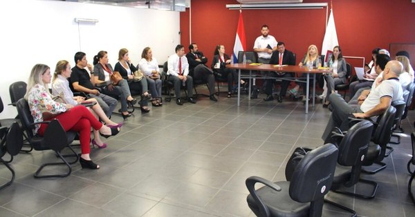 La Nación / Sindicato de la Fiscalía desmiente a senadora Masi sobre aumentos salariales