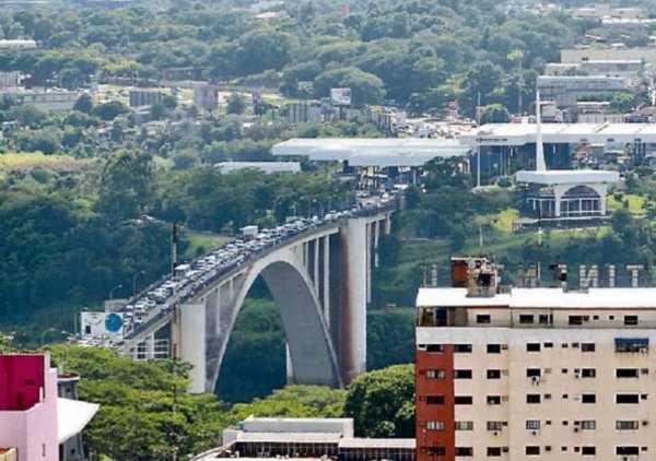 Paseros en asamblea permanente no descartan nuevo cierre del puente | El Independiente