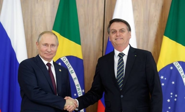 Diario HOY | Bolsonaro conversa con Putin interesado en la vacuna Sputnik V