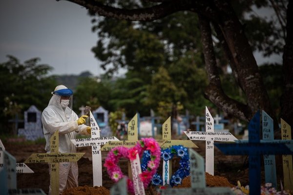 Récord de fallecidos: Brasil reportó 4.195 muertes por COVID-19 en las últimas 24 horas