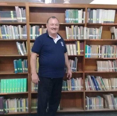 El Covid también se llevó a «Don Julio», el querido bibliotecario de Filo UNA