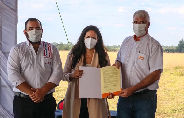 Firman convenio para construcción del Gran Hospital de Coronel Oviedo – Prensa 5