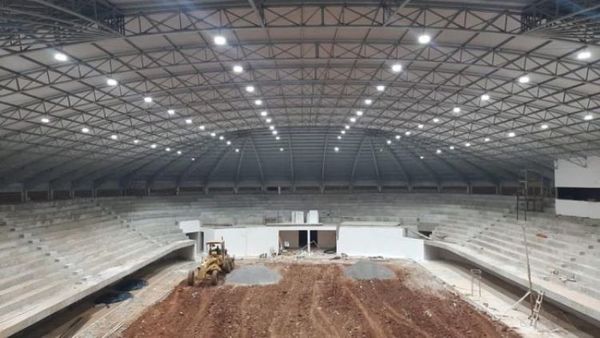 Estadio municipal Robert Acevedo: con nuevo sistema de iluminación en Pedro Juan Caballero