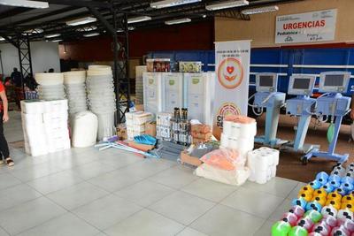 Entregan lote de insumos y equipos al Hospital Regional de CDE