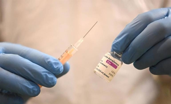 Diario HOY | Reino Unido recomienda vacunas alternativas a AstraZeneca para menores de 30 años