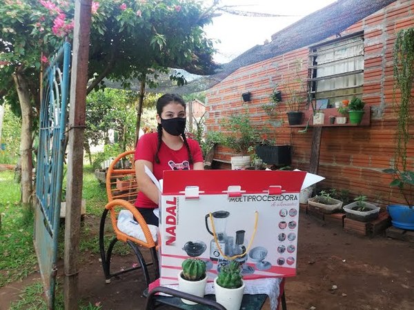 JOVEN ORGANIZA RIFA PARA PODER SEGUIR ESTUDIANDO