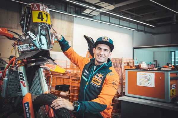 Benavides deja Honda y ficha por KTM