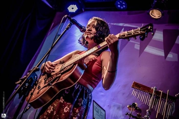 Diario HOY | Música Okápe: La cantautora Lucero Sarambí presenta 'Ormitar'
