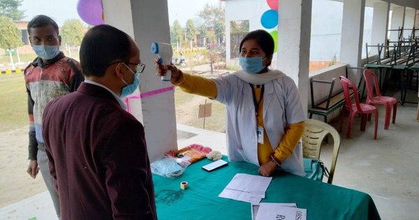 La Nación / India registra récord de 115.000 casos en 24 horas