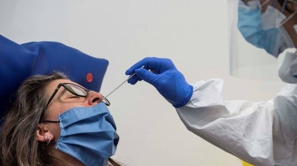 Diario HOY | Monitorean precios de test de hisopados en varios laboratorios del país