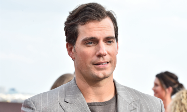 Henry Cavill ya no está soltero