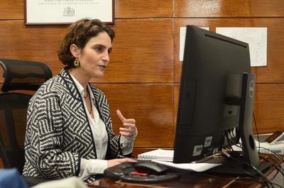 Ministra de Trabajo de Chile renunció en pleno debate de reforma de pensiones