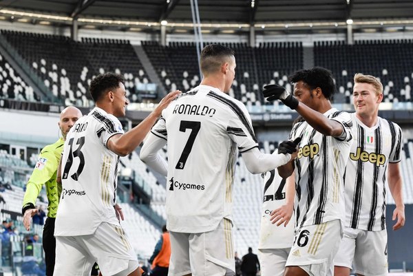 Juventus y Pirlo toman oxígeno; el Inter de Milán afianza su liderato