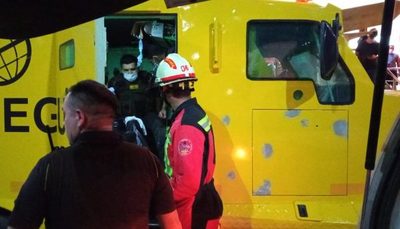 Muere hombre que recibió dos balas perdidas en estacionamiento de super